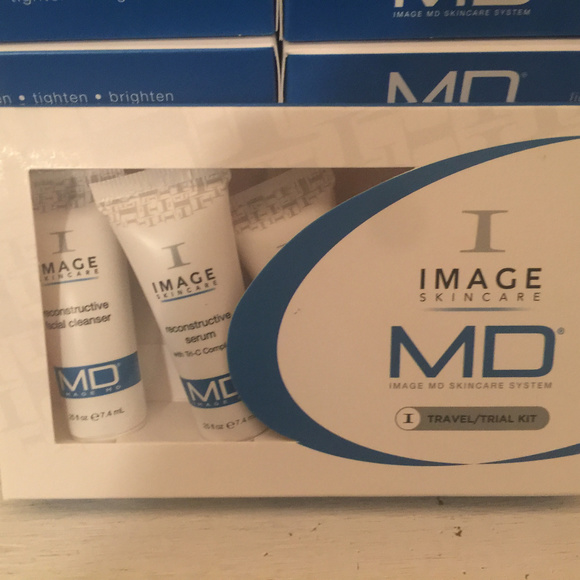IMAGE Skincare MD Travel Trial Kit (13 Count) - Picture 2 of 3
